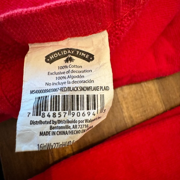 Set of 2 red snowflake Christmas towels - Picture 2 of 2